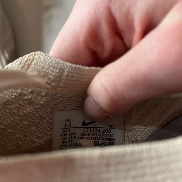 Light pink Nike Vapour maxes - Picture 5 of 5